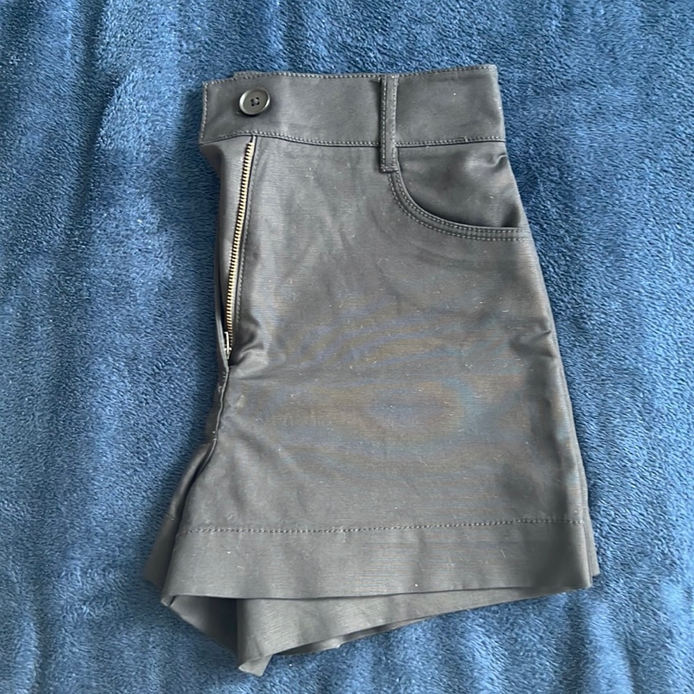 ARITZIA TALULA HIGH RISE SHORTS 2
